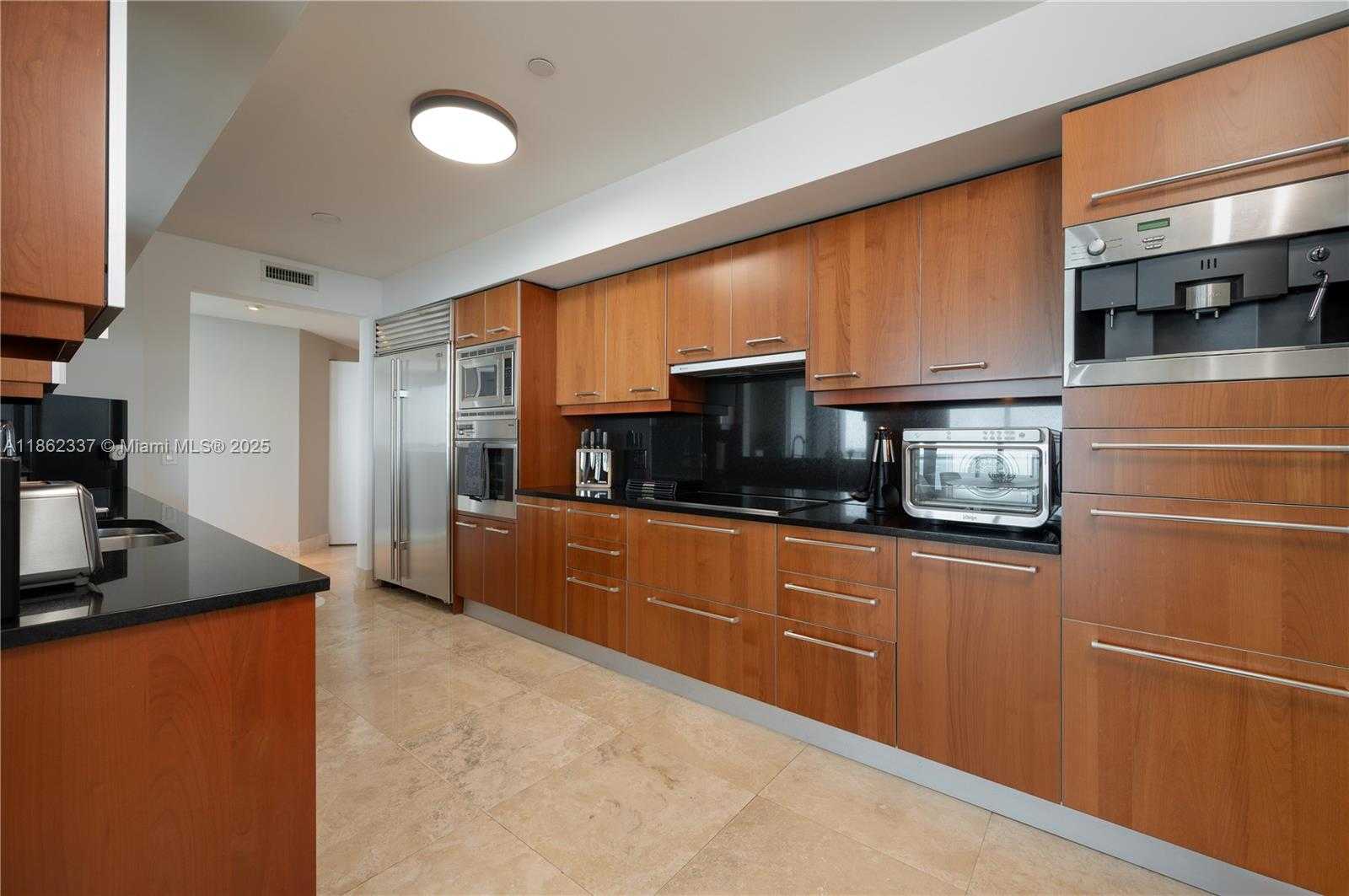Small Image of 1331 BRICKELL BAY DR #1801, Miami Number 51