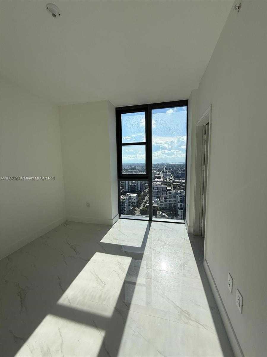 Small Image of 700 NORTH EAST 24 ST #3701, Miami Number 20