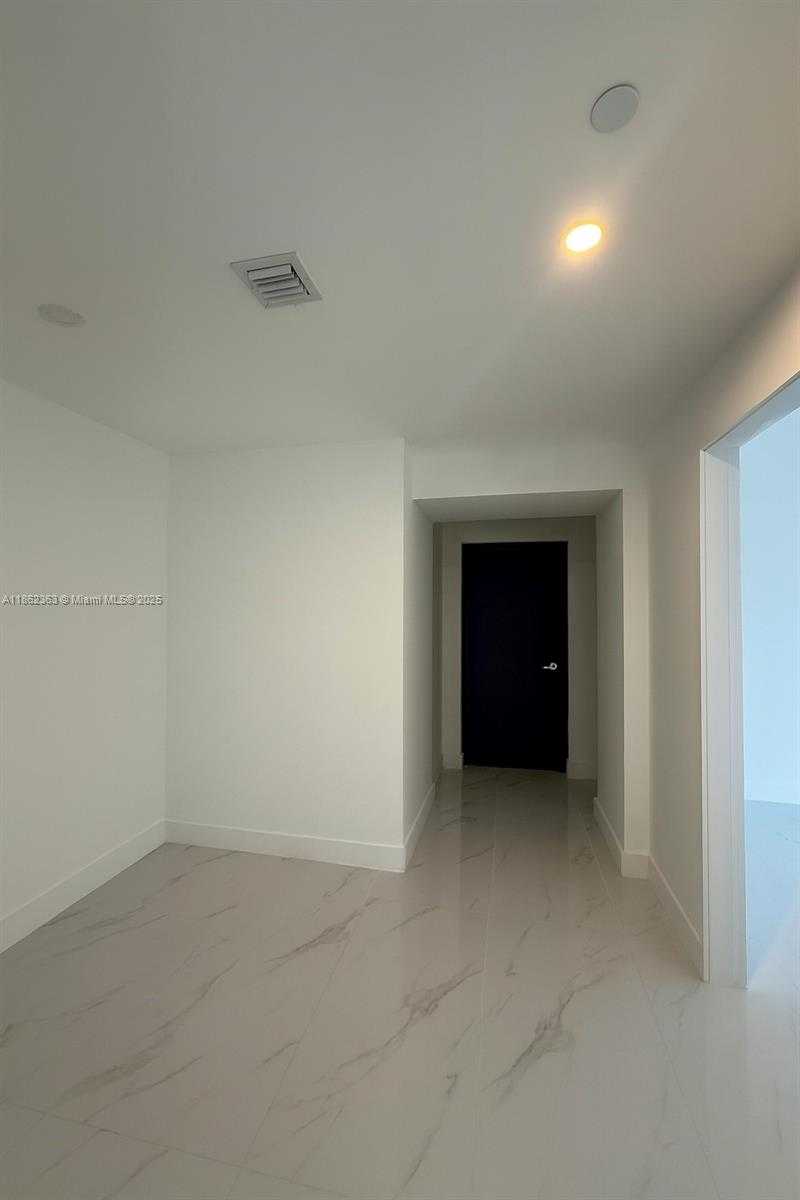 Small Image of 700 NORTH EAST 24 ST #3701, Miami Number 21