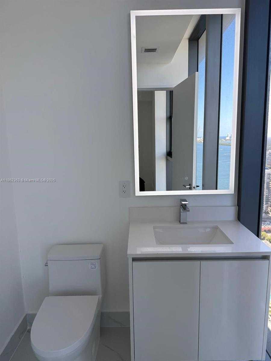 Small Image of 700 NORTH EAST 24 ST #3701, Miami Number 25