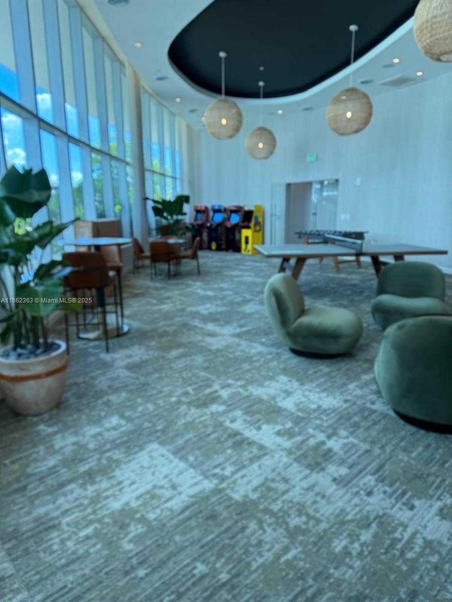 Small Image of 700 NORTH EAST 24 ST #3701, Miami Number 43
