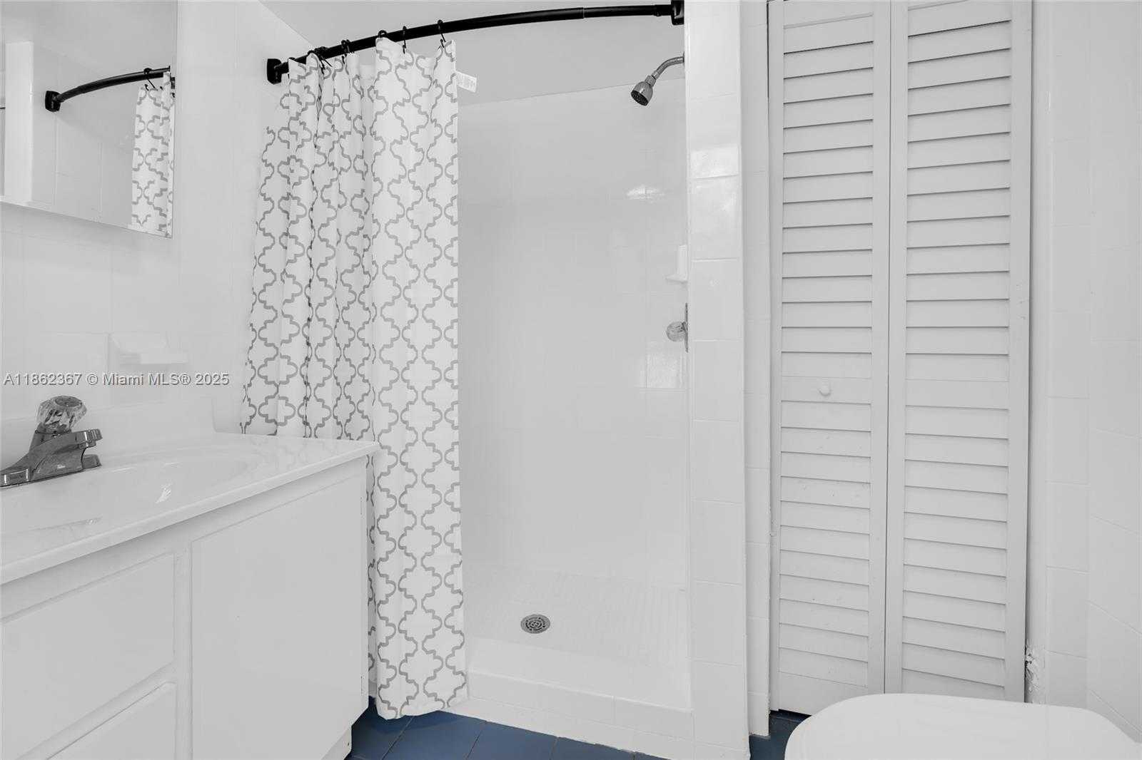 Small Image of 620 SOUTH WEST 22ND RD, Miami Number 21
