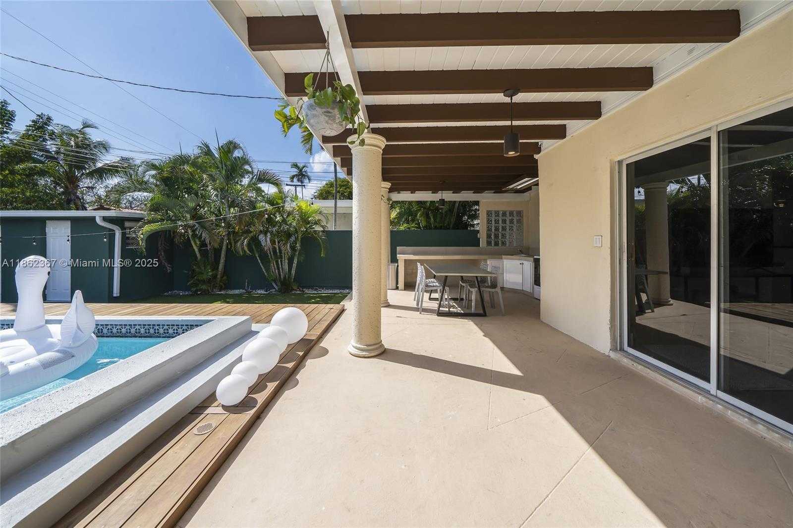 Small Image of 620 SOUTH WEST 22ND RD, Miami Number 22