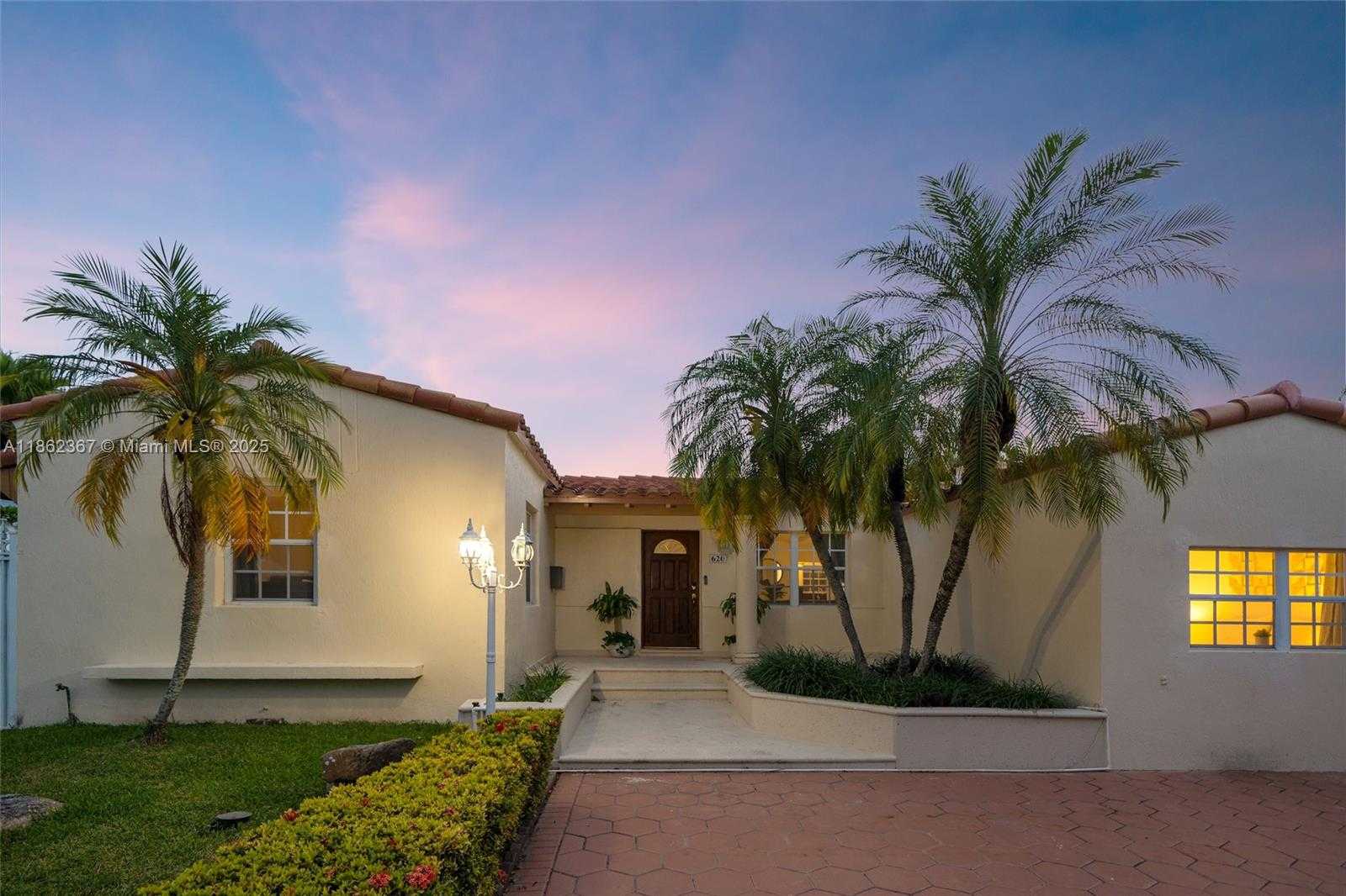 Small Image of 620 SOUTH WEST 22ND RD, Miami Number 29