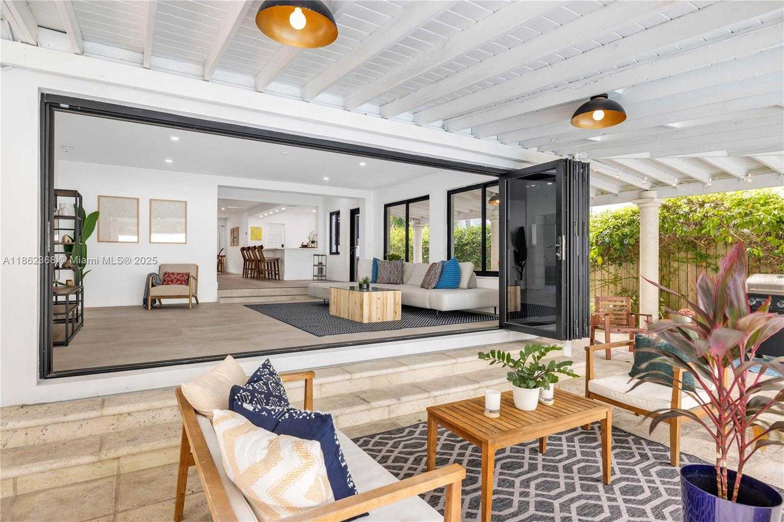 Small Image of 341 SOUTH WEST 21ST RD, Miami Number 5