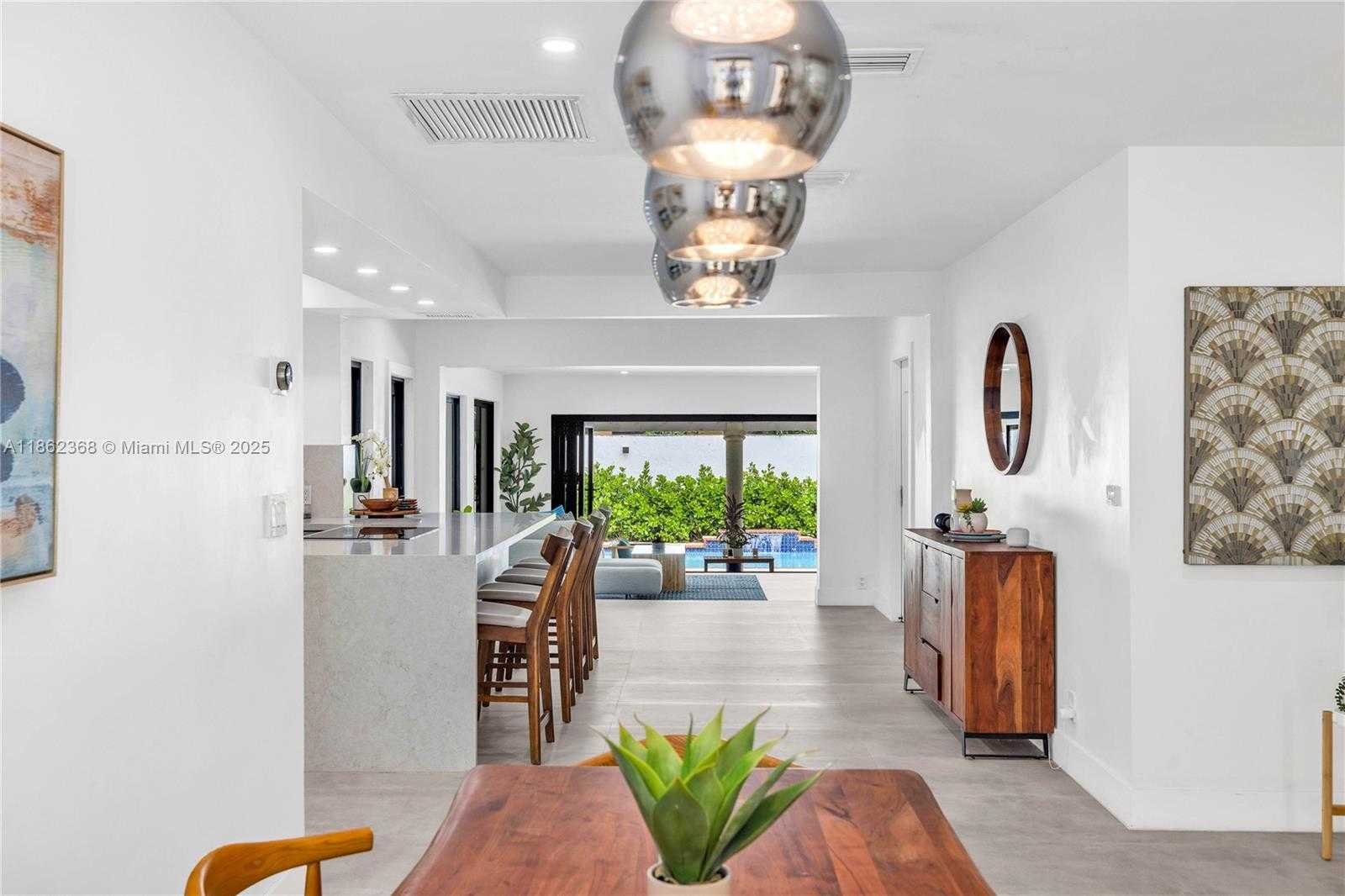 Small Image of 341 SOUTH WEST 21ST RD, Miami Number 7