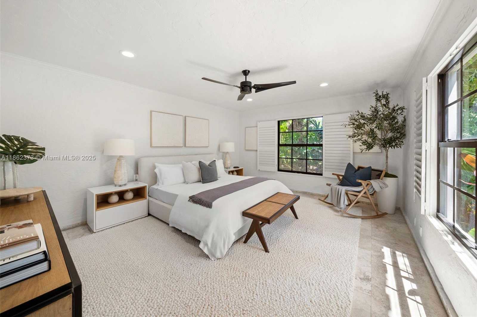 Small Image of 4640 NORTH BAY RD, Miami Beach Number 40