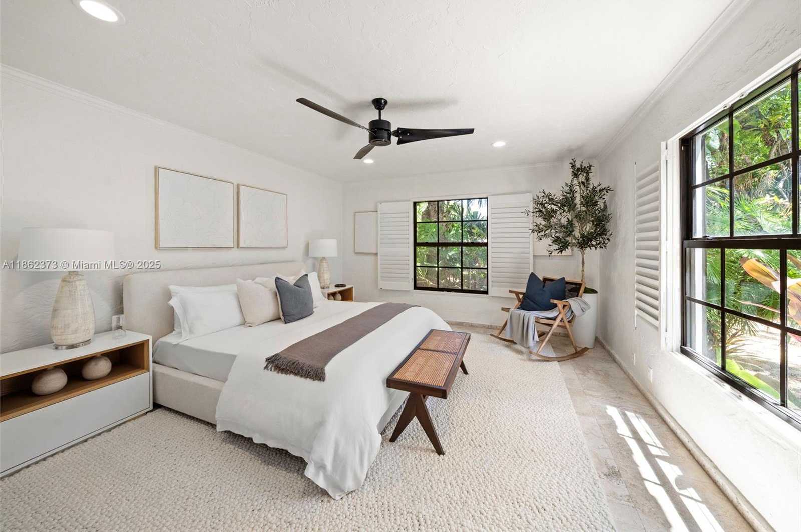 Small Image of 4640 NORTH BAY RD, Miami Beach Number 43