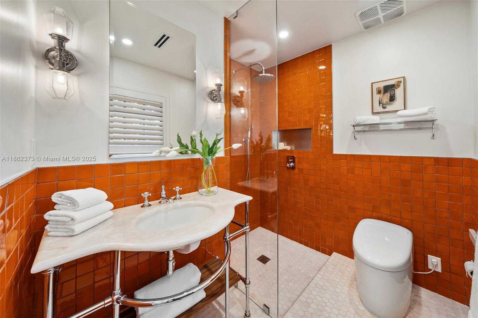 Small Image of 4640 NORTH BAY RD, Miami Beach Number 44