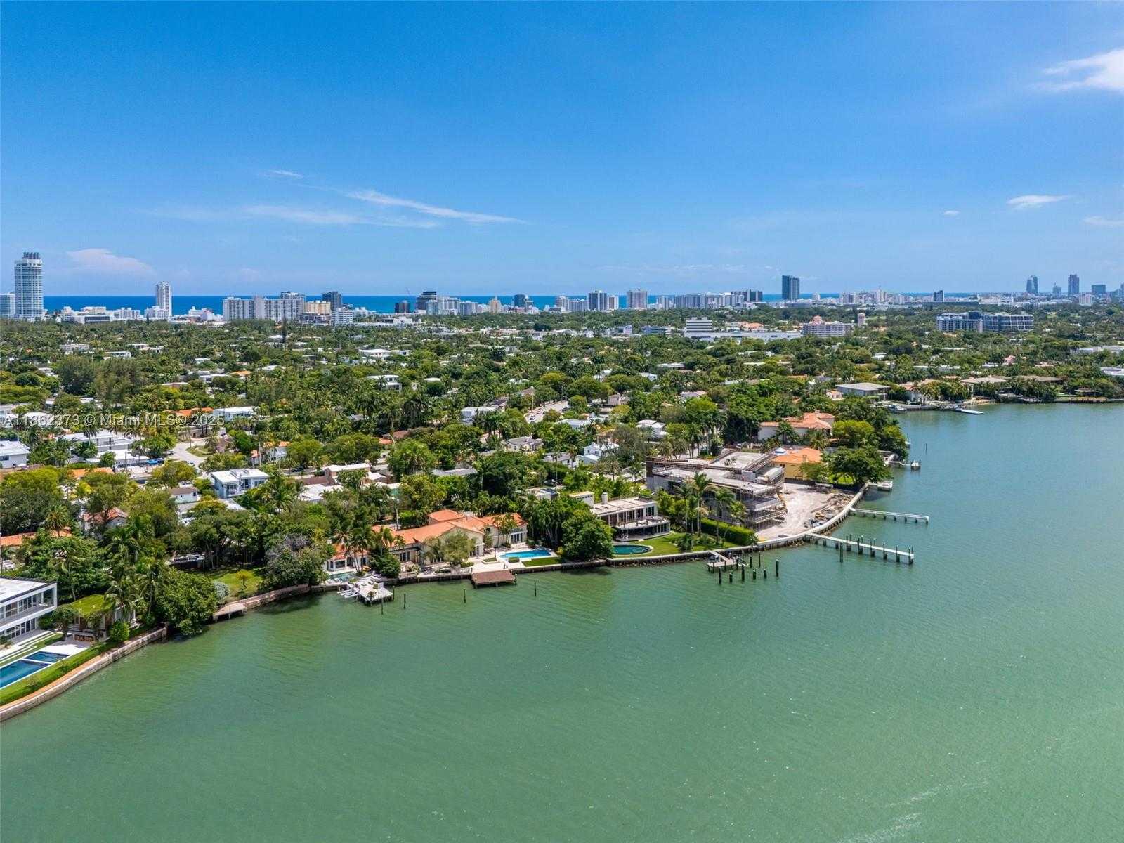 Small Image of 4640 NORTH BAY RD, Miami Beach Number 67