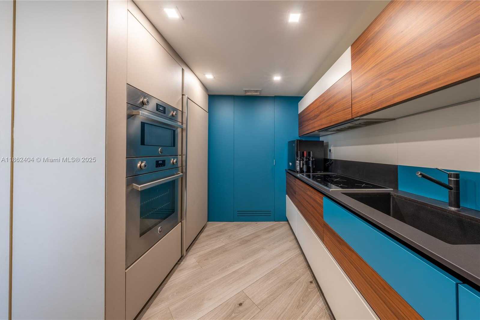 Small Image of 5255 COLLINS AVE #12F, Miami Beach Number 7