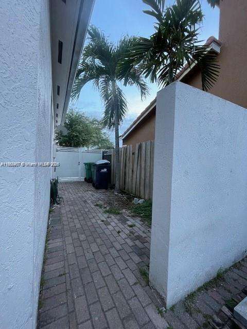 Small Image of 8811 NORTH WEST 178TH LN, Hialeah Number 18