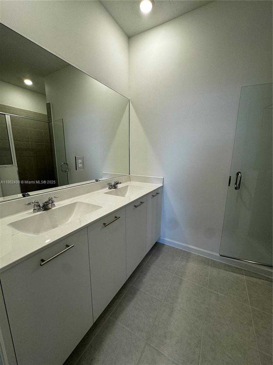 Small Image of 2325 NORTH WEST 125TH STREET #2325, Miami Number 14