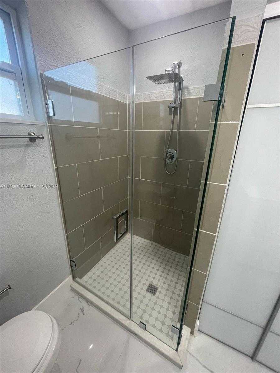 Small Image of 10745 SOUTH WEST 222ND ST #10745, Miami Number 17