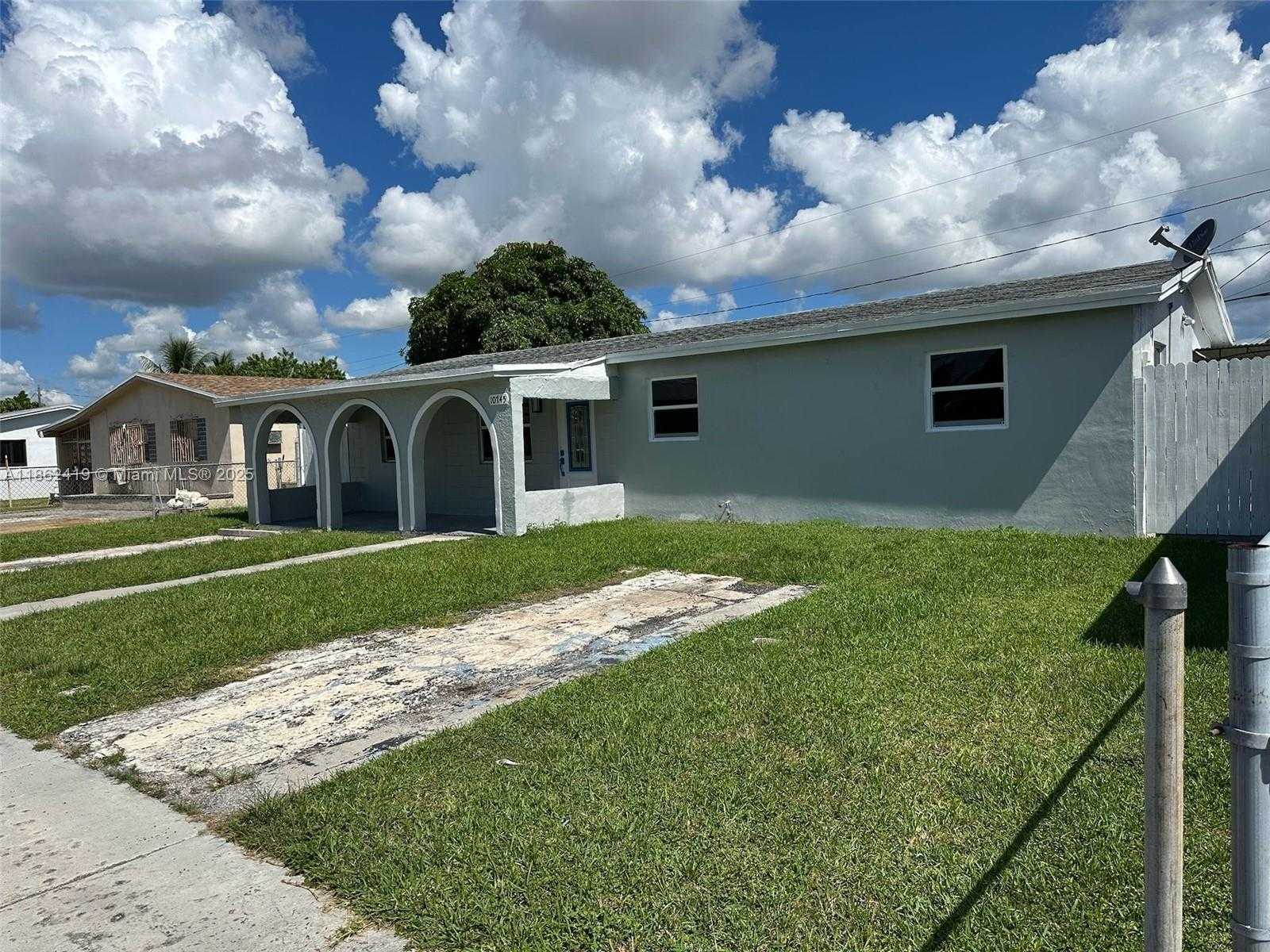 Small Image of 10745 SOUTH WEST 222ND ST #10745, Miami Number 2