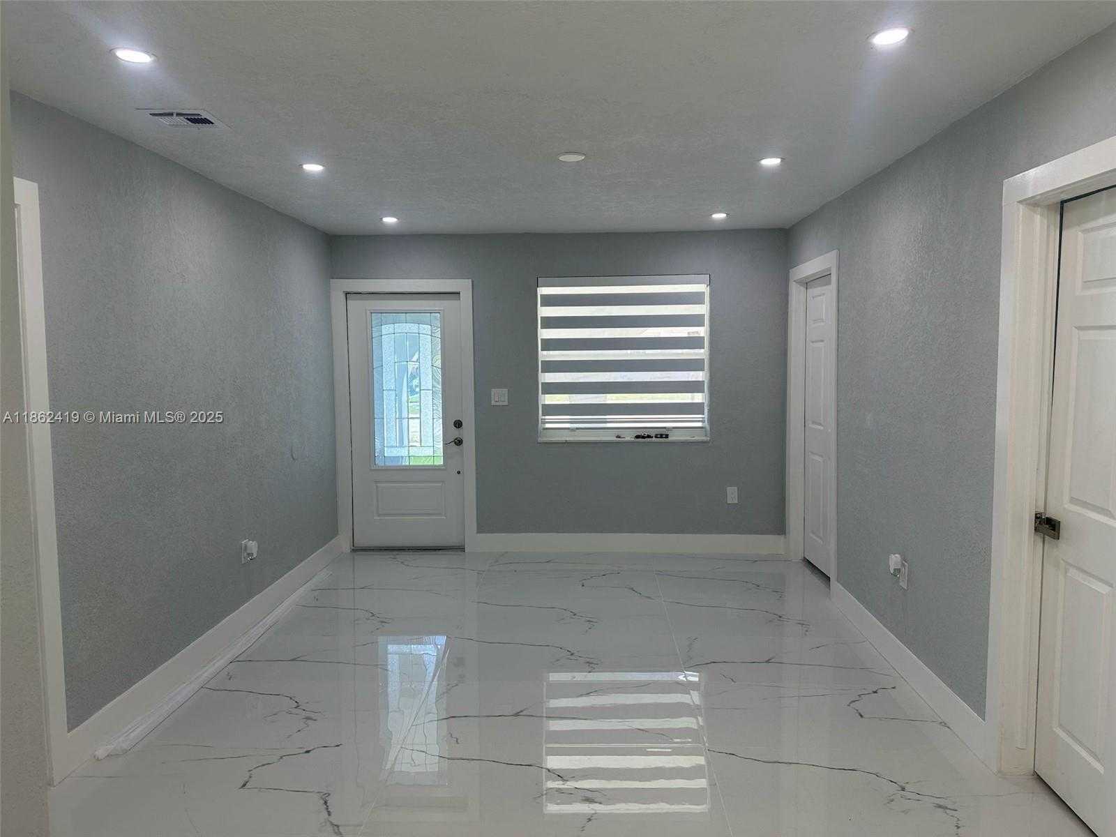 Small Image of 10745 SOUTH WEST 222ND ST #10745, Miami Number 3