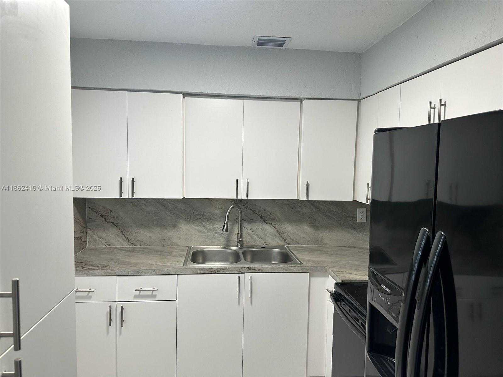 Small Image of 10745 SOUTH WEST 222ND ST #10745, Miami Number 7