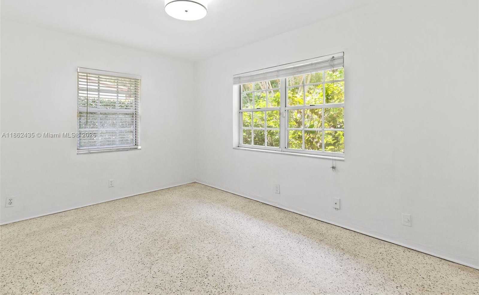 Small Image of 1422 MILAN AVE, Coral Gables Number 16
