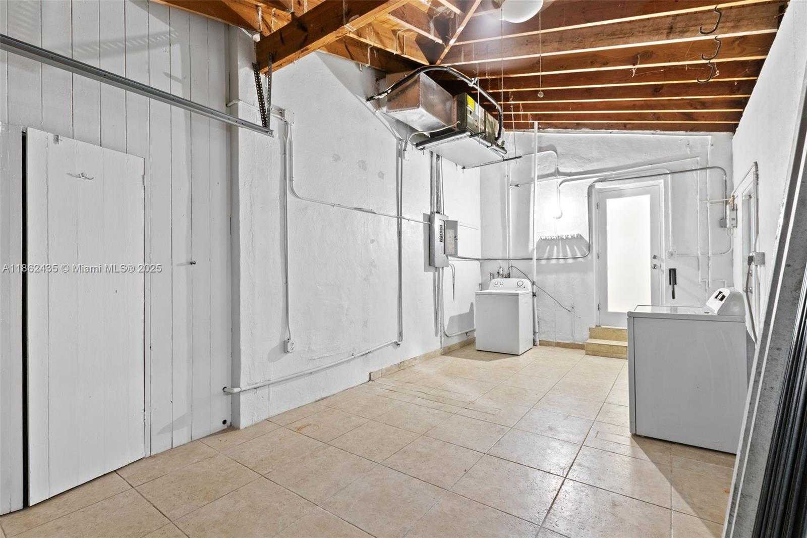 Small Image of 1422 MILAN AVE, Coral Gables Number 19