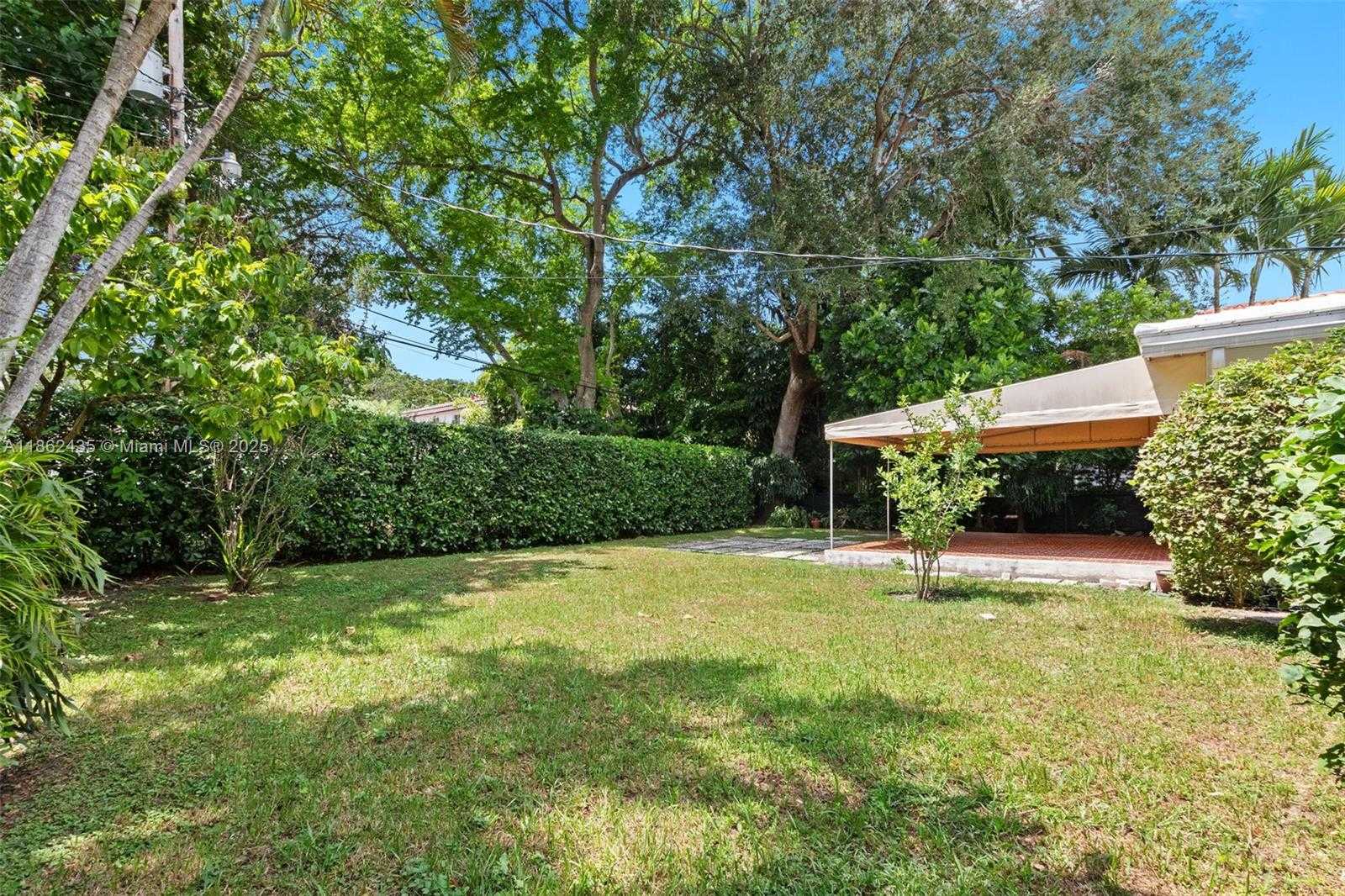 Small Image of 1422 MILAN AVE, Coral Gables Number 24