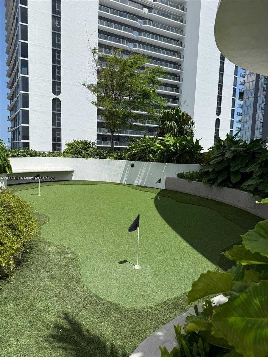 Small Image of 700 NORTH EAST 24 #3304, Miami Number 35