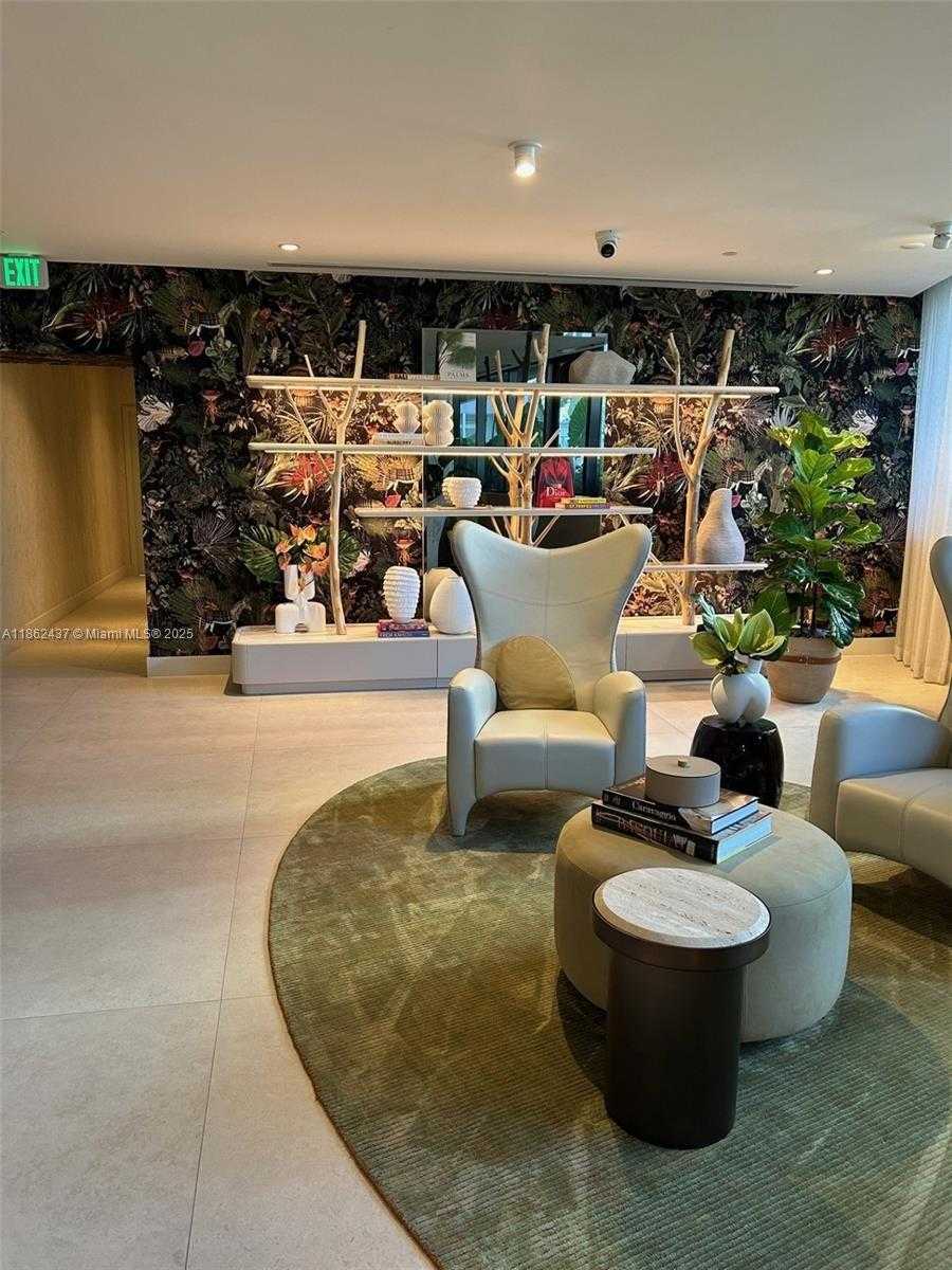 Small Image of 700 NORTH EAST 24 #3304, Miami Number 48