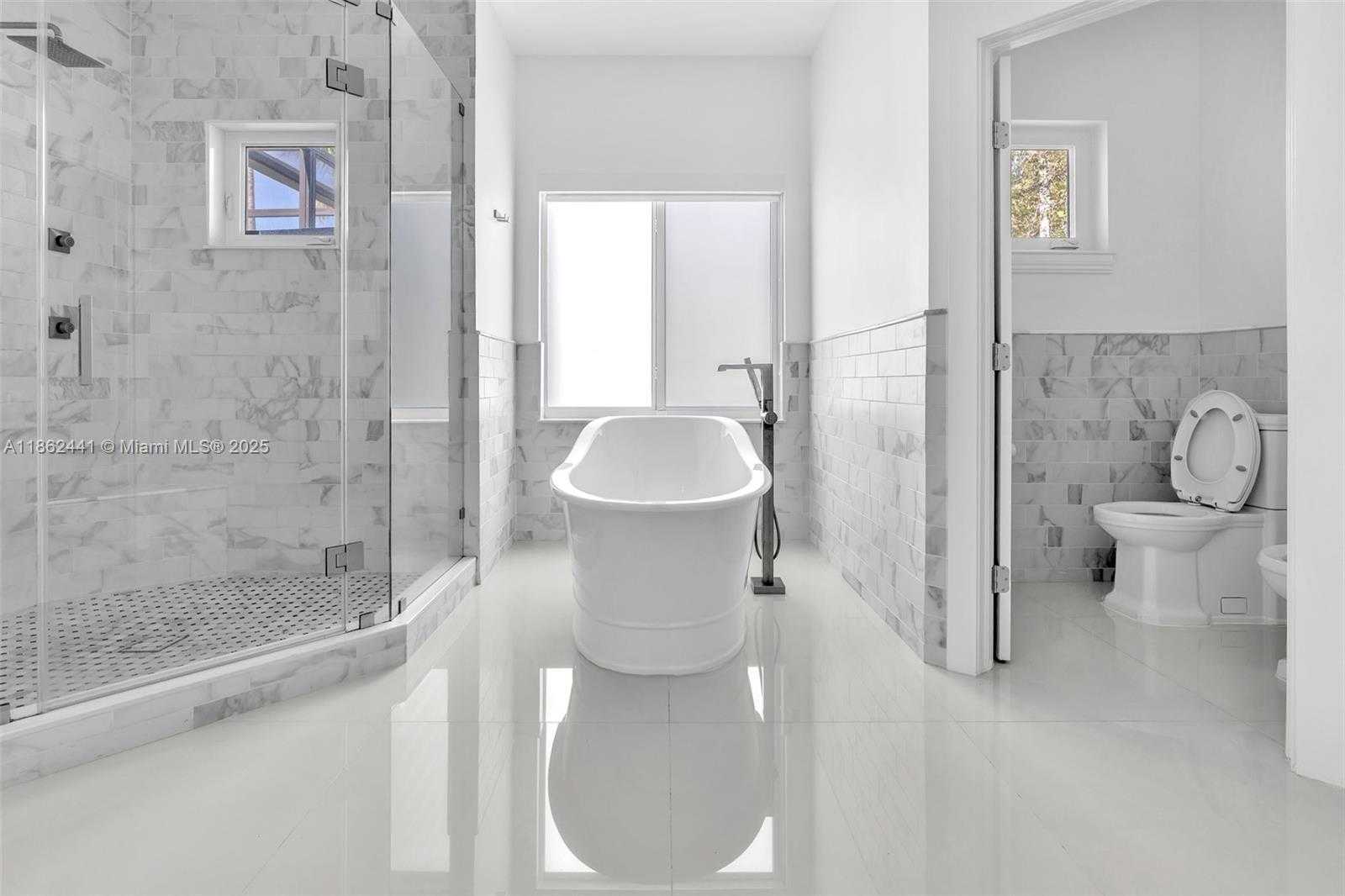 Small Image of 6402 SOUTH WEST 93RD PL, Miami Number 13