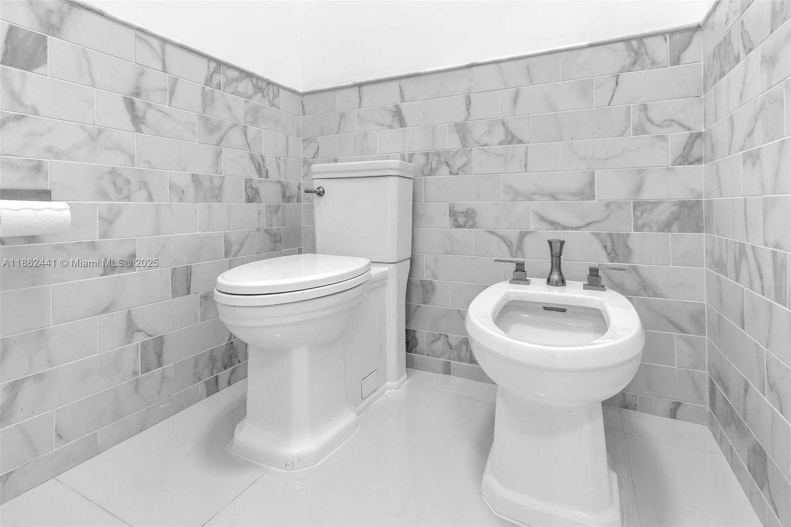 Small Image of 6402 SOUTH WEST 93RD PL, Miami Number 15