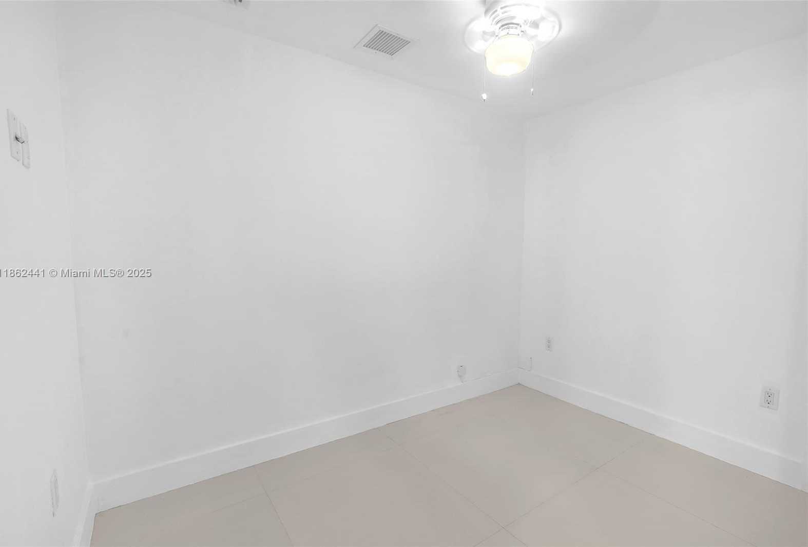 Small Image of 6402 SOUTH WEST 93RD PL, Miami Number 18