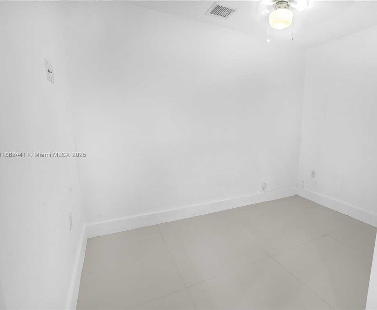 Small Image of 6402 SOUTH WEST 93RD PL, Miami Number 19
