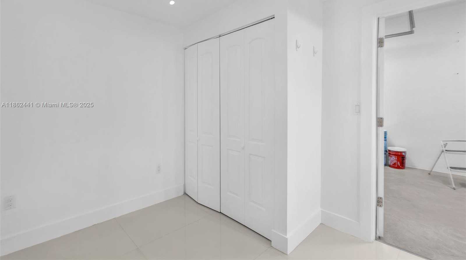 Small Image of 6402 SOUTH WEST 93RD PL, Miami Number 22