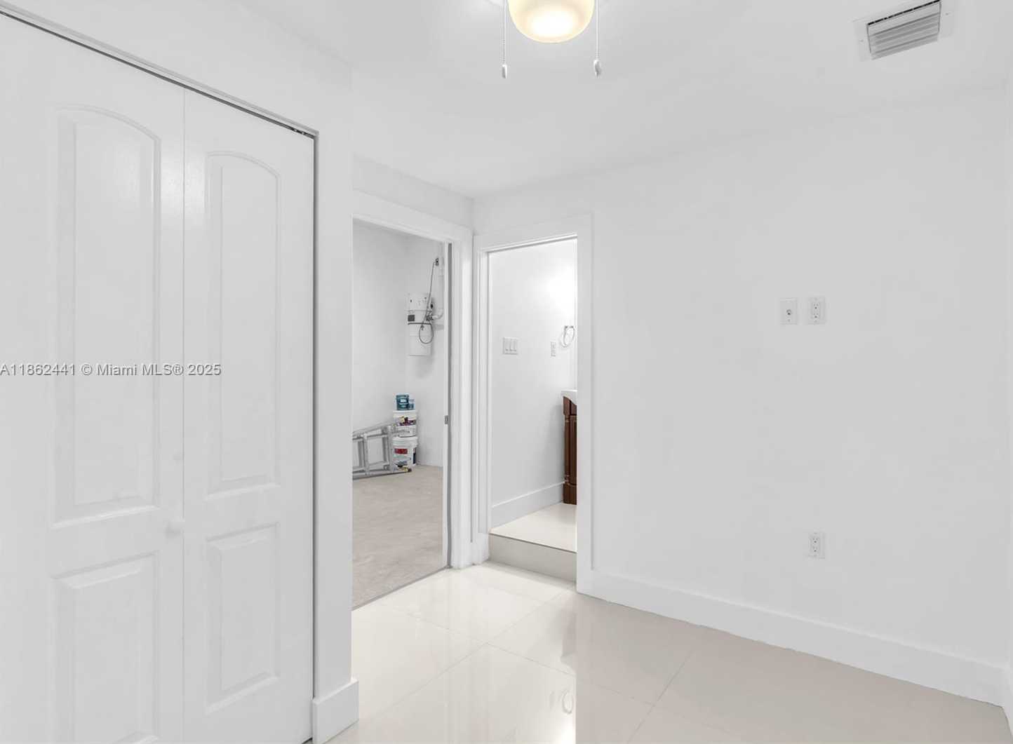 Small Image of 6402 SOUTH WEST 93RD PL, Miami Number 23