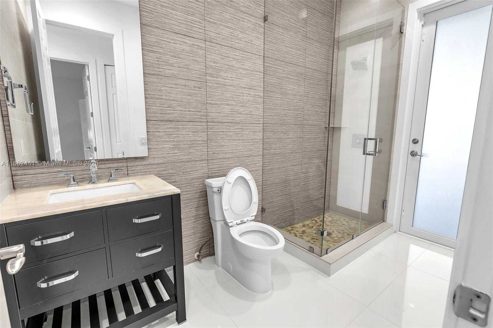 Small Image of 6402 SOUTH WEST 93RD PL, Miami Number 26