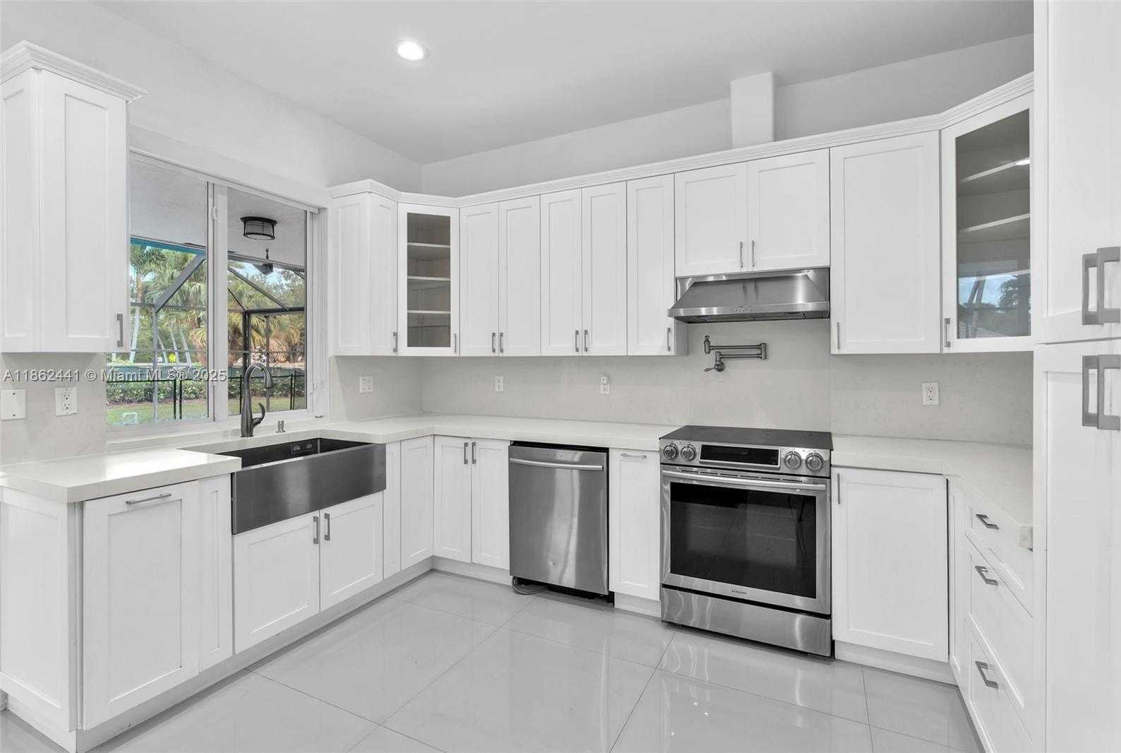 Small Image of 6402 SOUTH WEST 93RD PL, Miami Number 6