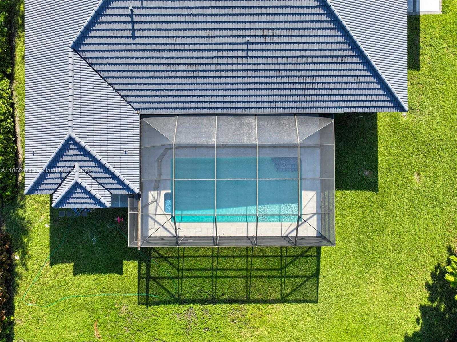Small Image of 6402 SOUTH WEST 93RD PL, Miami Number 62