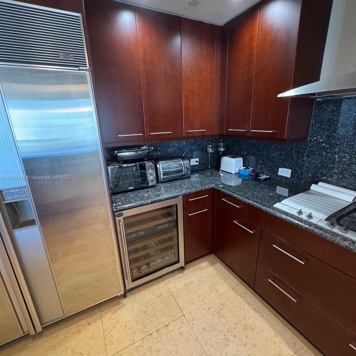 Small Image of 6000 ISLAND BLVD #2204, Aventura Number 12