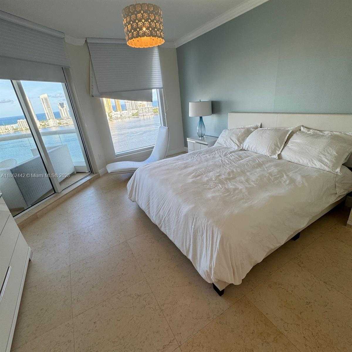 Small Image of 6000 ISLAND BLVD #2204, Aventura Number 16