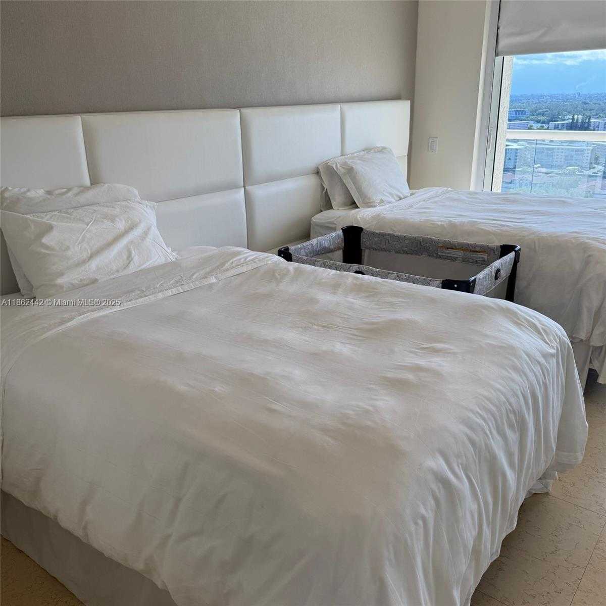 Small Image of 6000 ISLAND BLVD #2204, Aventura Number 26