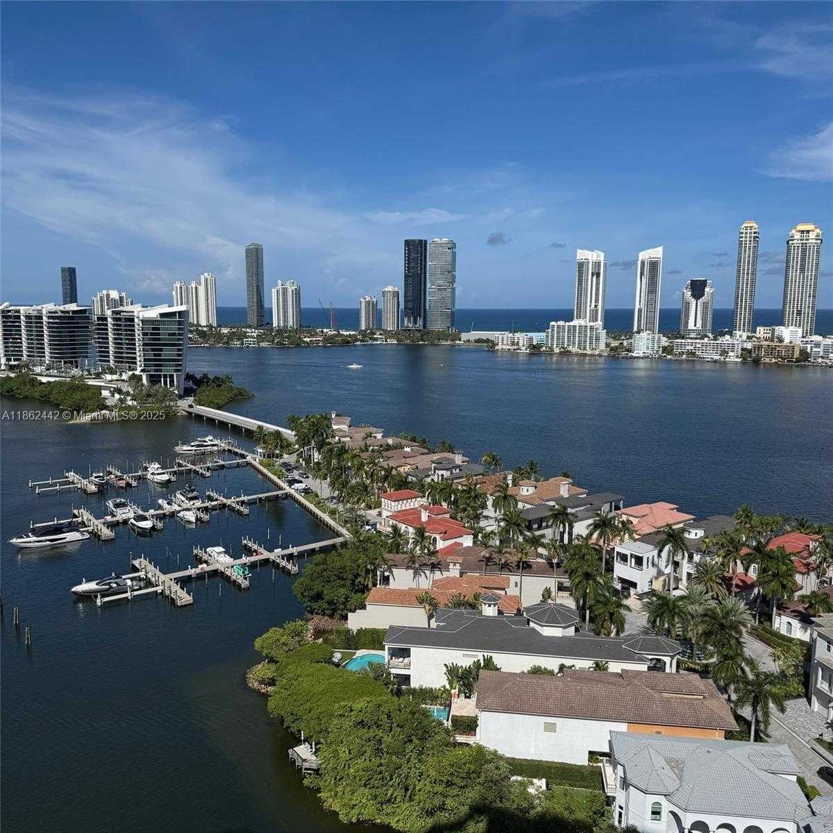 Small Image of 6000 ISLAND BLVD #2204, Aventura Number 3