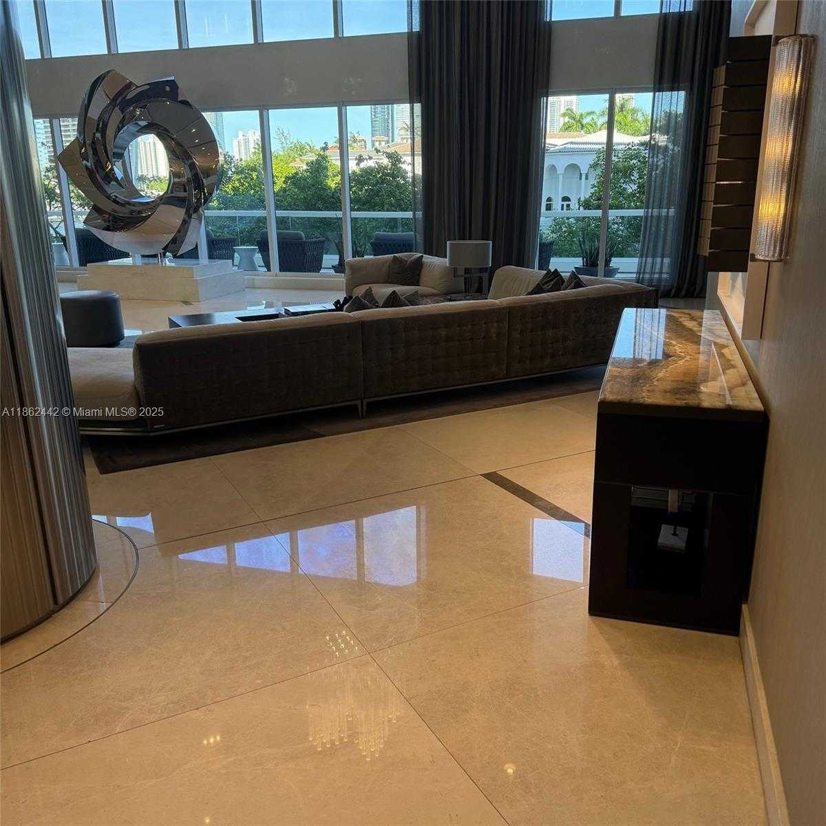Small Image of 6000 ISLAND BLVD #2204, Aventura Number 31