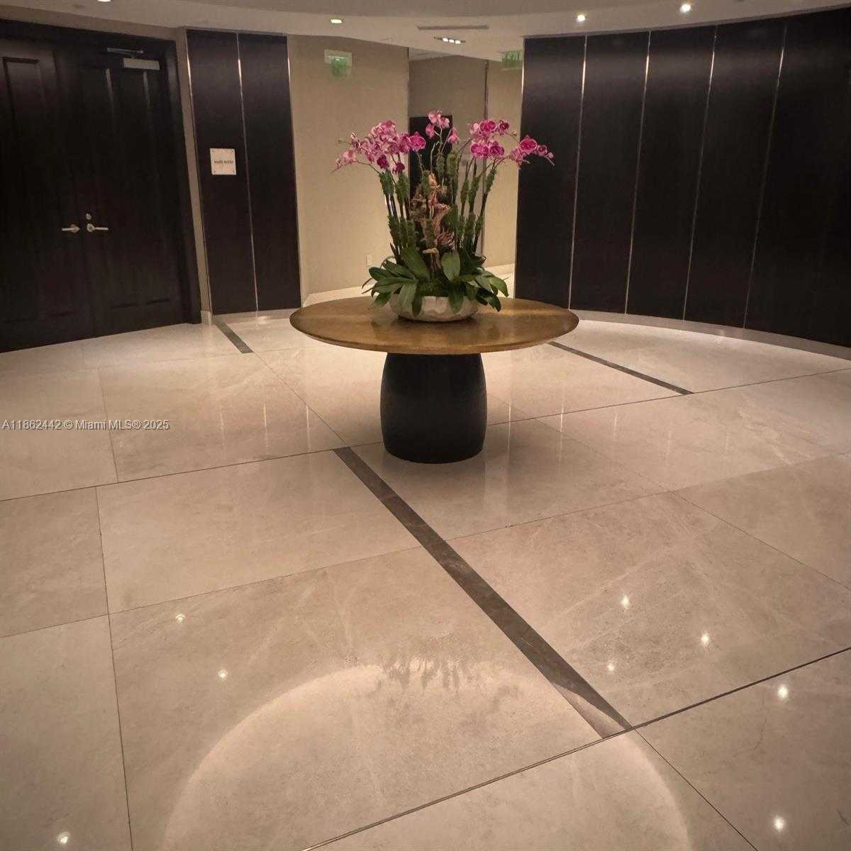 Small Image of 6000 ISLAND BLVD #2204, Aventura Number 34