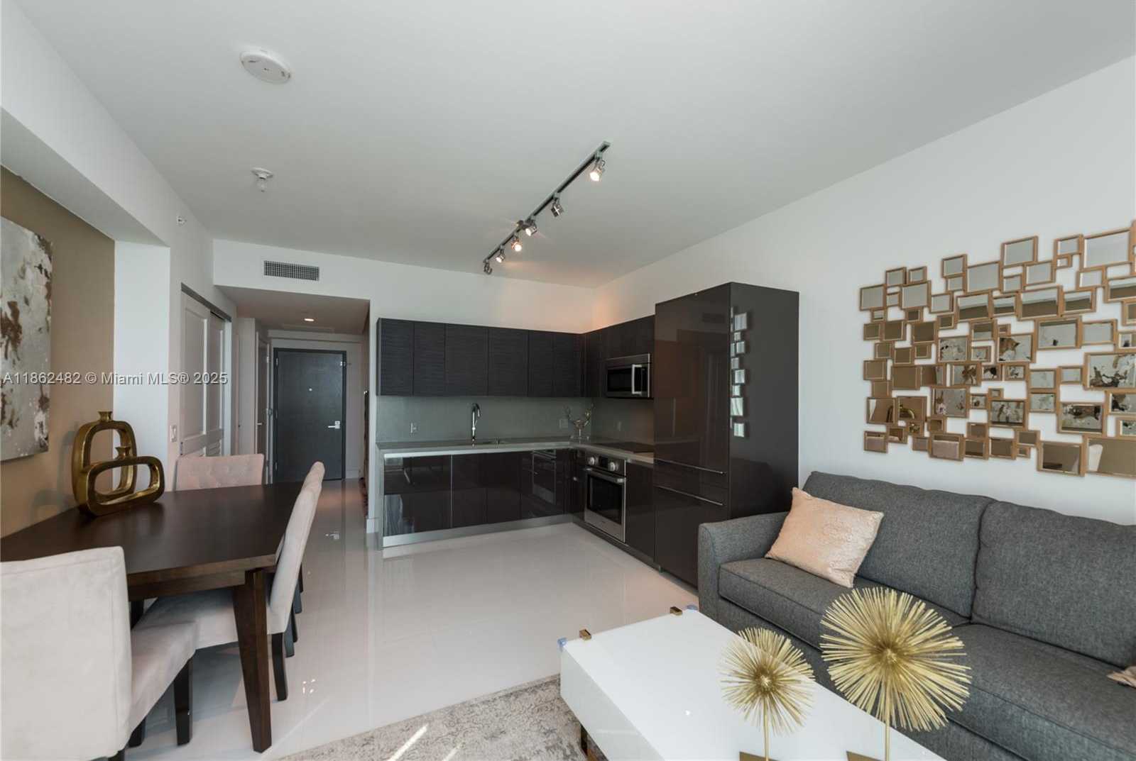Small Image of 1080 BRICKELL AVE #4105, Miami Number 12