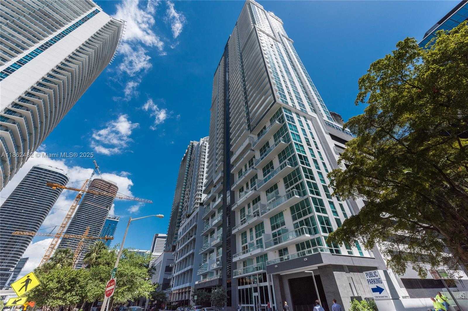 Small Image of 1080 BRICKELL AVE #4105, Miami Number 7