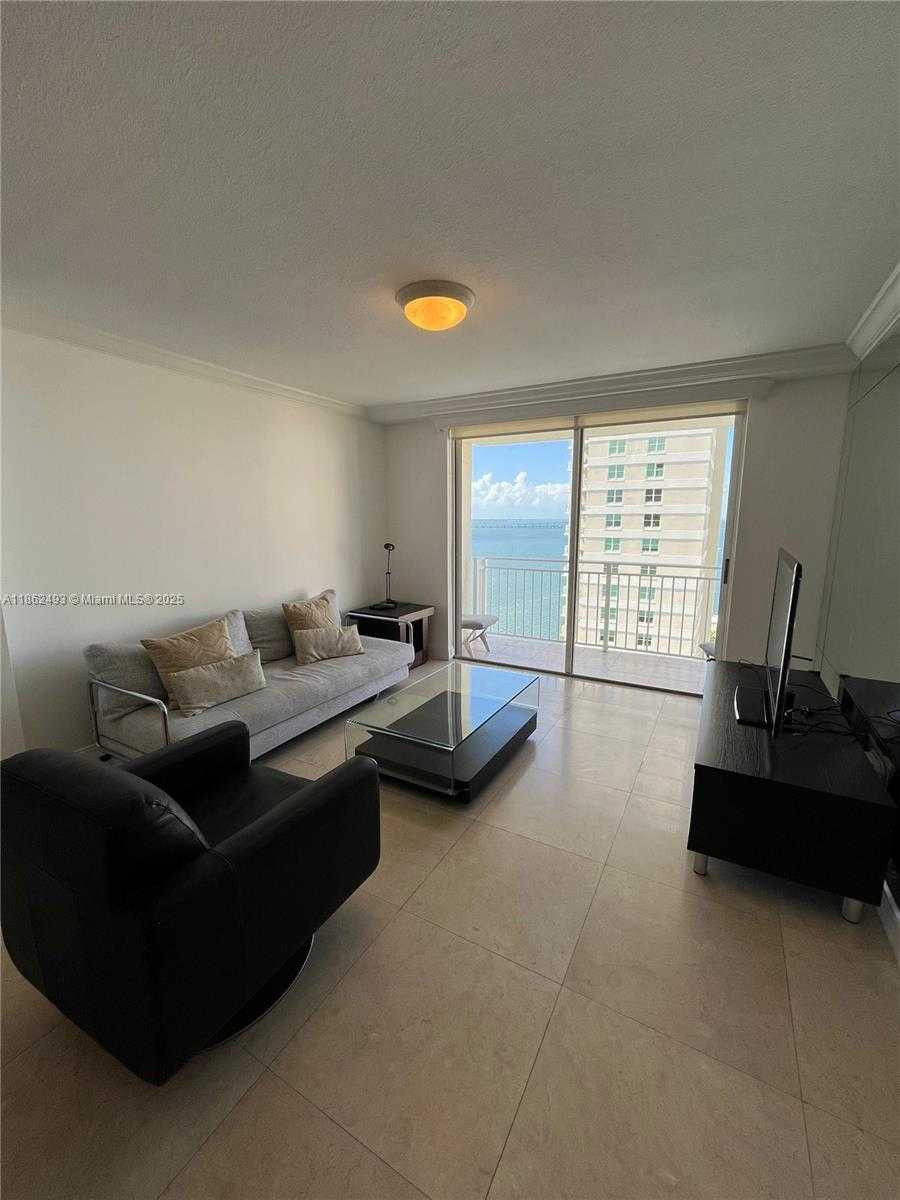 Small Image of 770 CLAUGHTON ISLAND DR #1814, Miami Number 2
