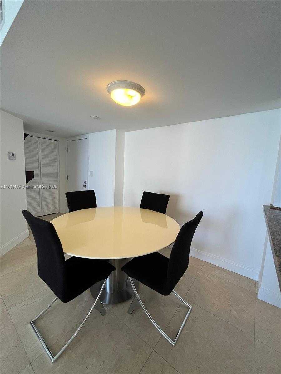 Small Image of 770 CLAUGHTON ISLAND DR #1814, Miami Number 8