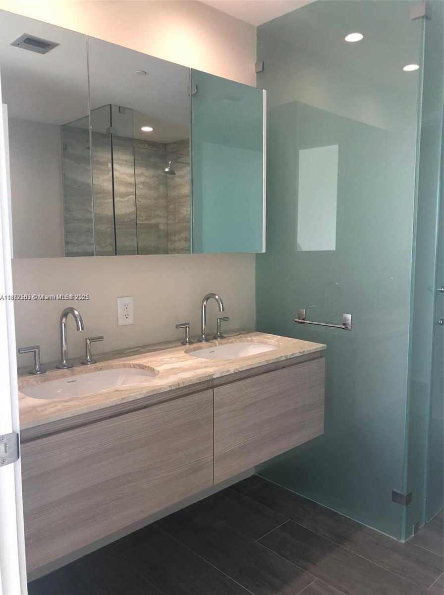 Small Image of 2900 NORTH EAST 7TH AVE #3409, Miami Number 17