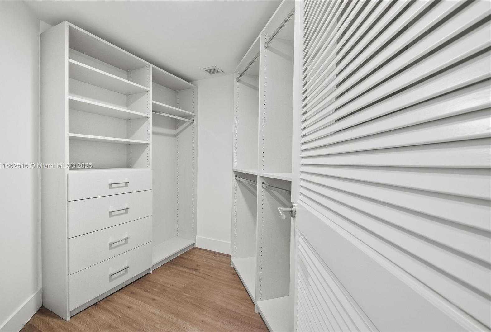 Small Image of 1500 BAY RD #M-0620, Miami Beach Number 22