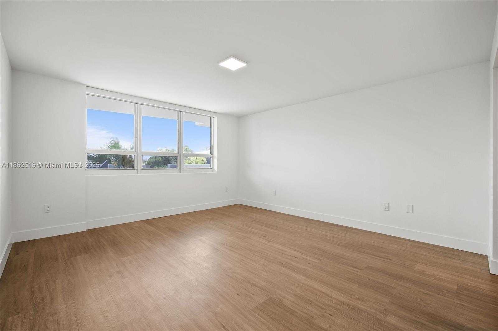 Small Image of 1500 BAY RD #M-0620, Miami Beach Number 29