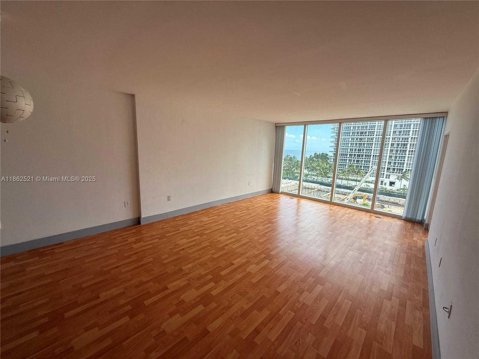 Small Image of 10275 COLLINS AVE #616, Bal Harbour Number 2