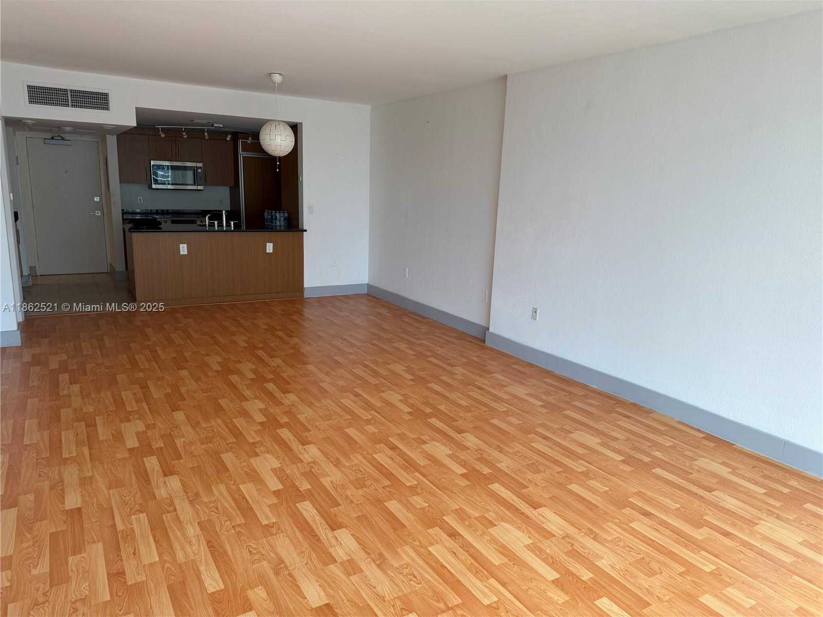 Small Image of 10275 COLLINS AVE #616, Bal Harbour Number 3